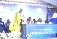 Ahmadiyya Muslim Jama’At 48Th Annual Convention Ahmadiyya Muslim Jama’At 48Th Annual Convention