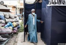 Gambians vote in first presidential election since dictatorship Gambians vote in first presidential election since dictatorship