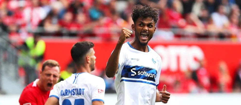 Ghanaian forward Aaron Seydel's last-gasp goal earns Darmstadt draw in six-goal thriller against Kaiserlautern Ghanaian forward Aaron Seydel's last-gasp goal earns Darmstadt draw in six-goal thriller against Kaiserlautern