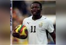 “She was my everything”- Ghana legend Sulley Muntari yet to accept his mum’s death "She was my everything"- Ghana legend Sulley Muntari yet to accept his mum's death