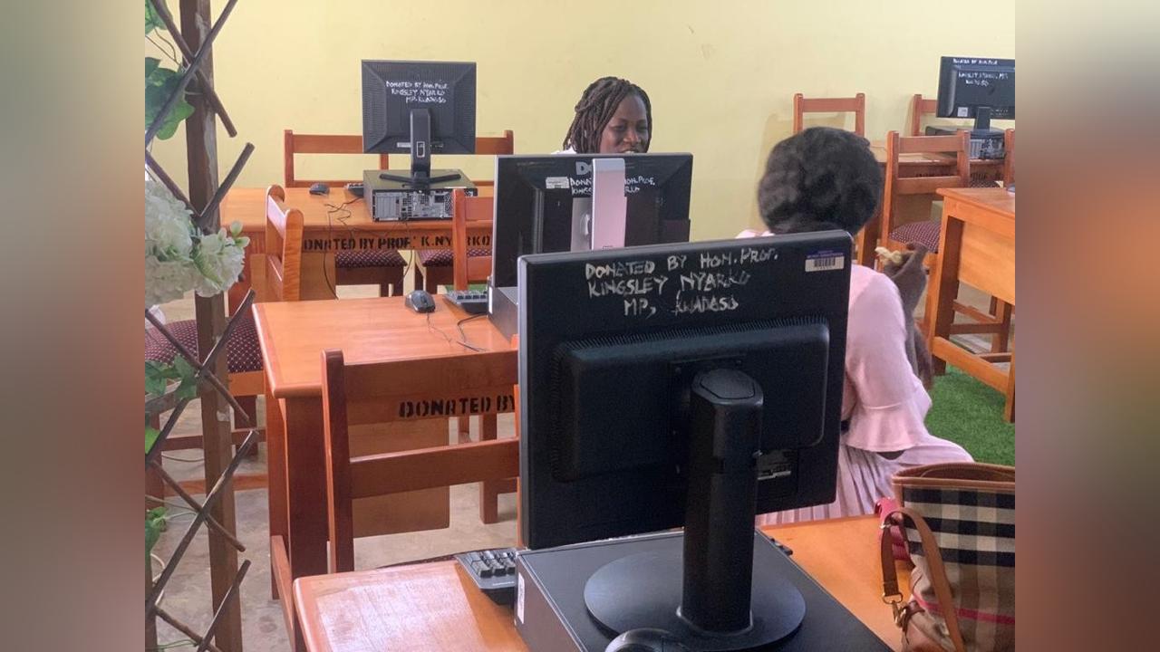 MP donates ICT equipment to Basic School in Kwadaso MP donates ICT equipment to Basic School in Kwadaso
