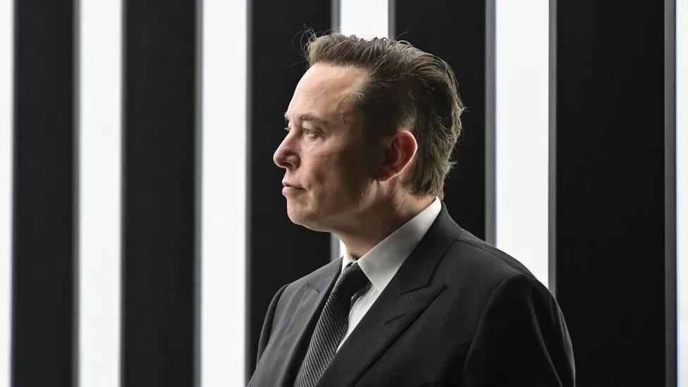 Elon Musk among experts urging a halt to AI training Elon Musk among experts urging a halt to AI training
