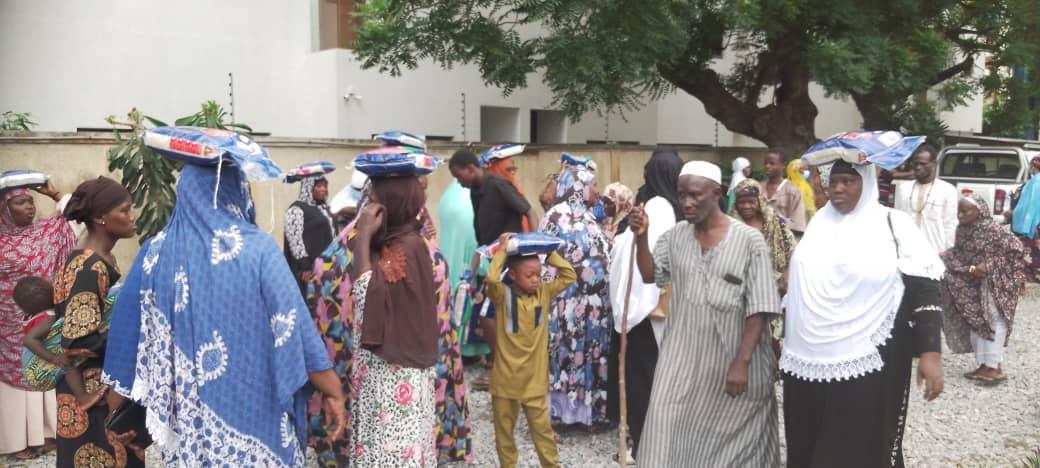 Palestinian Ambassador supports over 600 Muslims with bags of rice Palestinian Ambassador supports over 600 Muslims with bags of rice