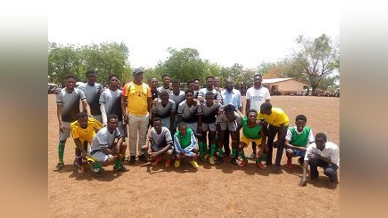 Zanlerigu community strengthen unity among youth through football Zanlerigu community strengthen unity among youth through football