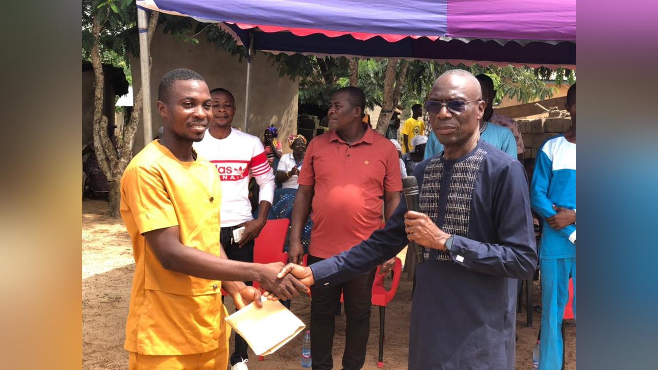 MP donates cash for community centre project in Akatsi North MP donates cash for community centre project in Akatsi North