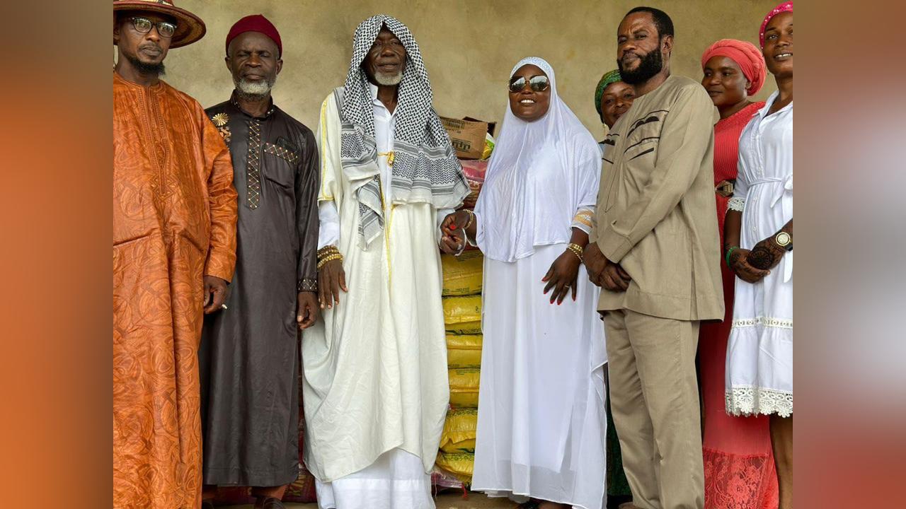 Jomoro MP donates to Muslim community in constituency Jomoro MP donates to Muslim community in constituency