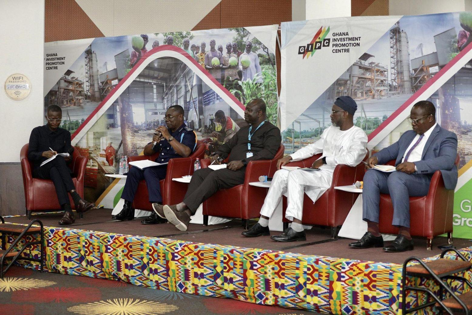 Government collaborates with private sector to accelerate development Government collaborates with private sector to accelerate development