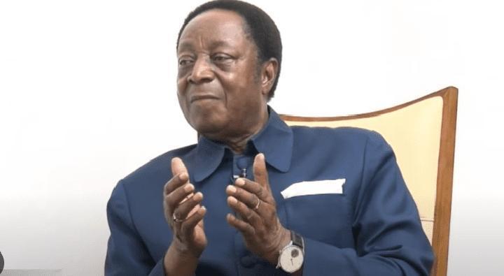 #OccupyBOG Demo: Former Governor calls out Addison for delegating head of security to receive petition #OccupyBOG Demo: Former Governor calls out Addison for delegating head of security to receive petition