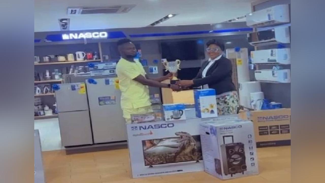 NASCO presents products to outstanding players and coaches in GPL, WPL NASCO presents products to outstanding players and coaches in GPL, WPL