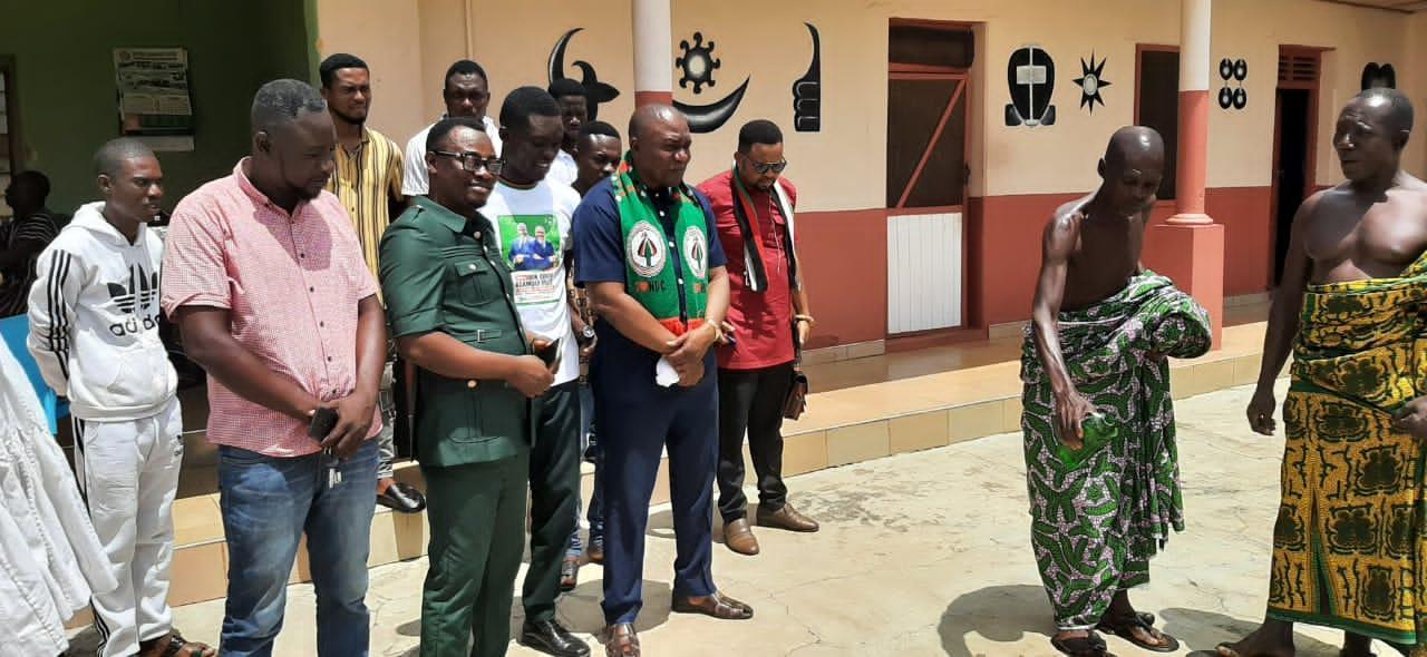 Paramount Chief of Sefwi urges politicians to avoid insult politics Paramount Chief of Sefwi urges politicians to avoid insult politics