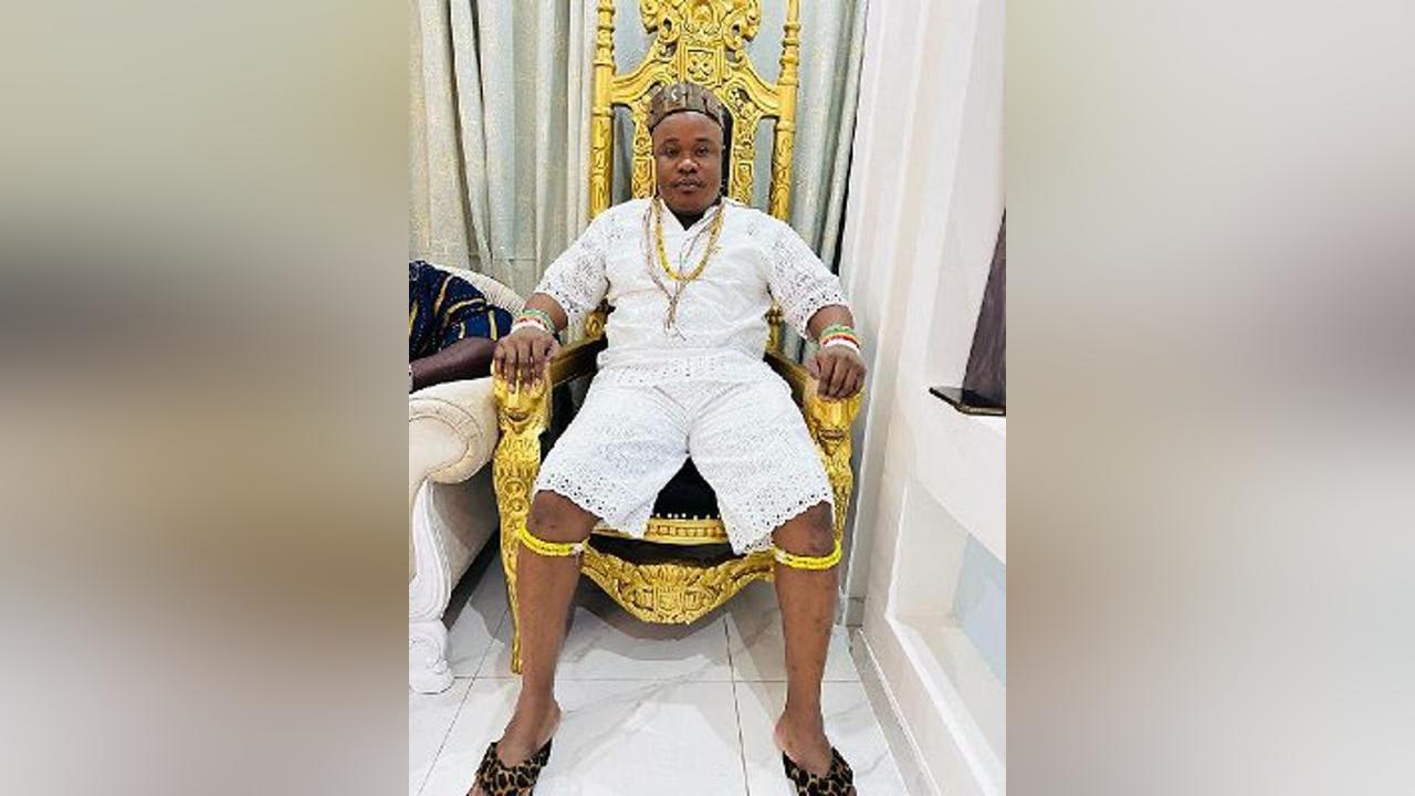 La Agbawɛ Council installs Nii Sowah Gbɔbilɔ Djata II as chief of Oyarifa La Agbawɛ Council installs Nii Sowah Gbɔbilɔ Djata II as chief of Oyarifa