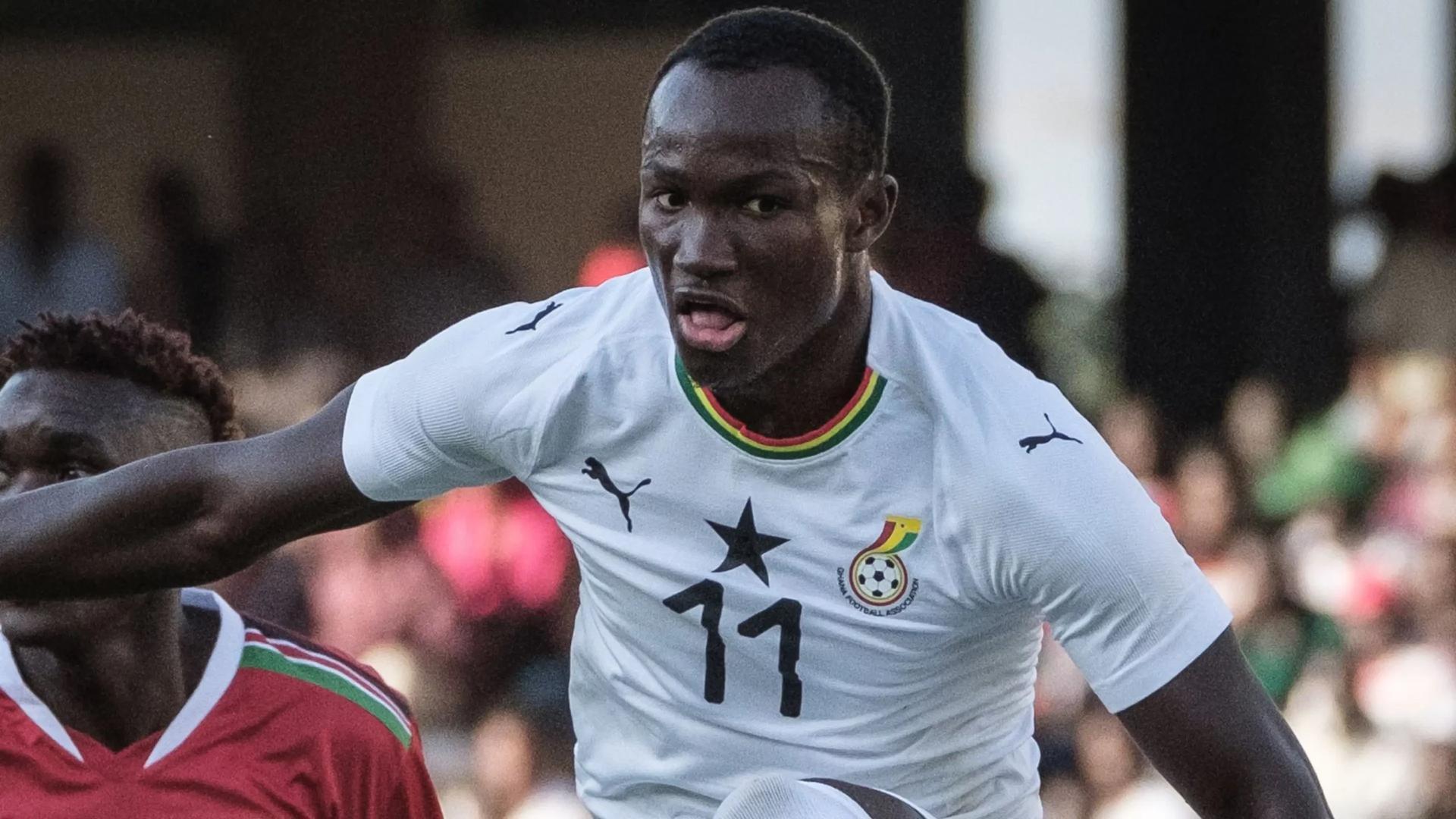 Ghana striker Dwamena dies after on-pitch collapse …tributes flow from GFA, AFL, clubs Ghana striker Dwamena dies after on-pitch collapse …tributes flow from GFA, AFL, clubs