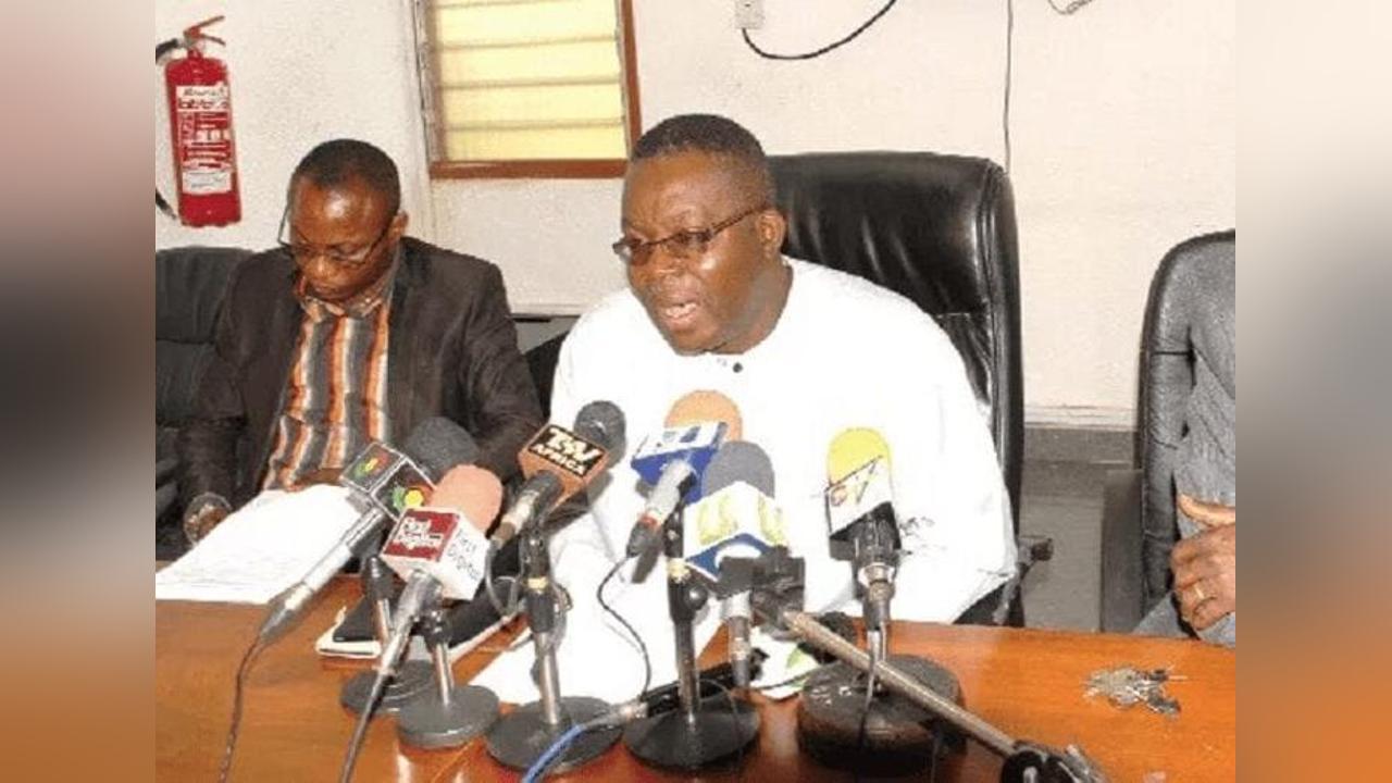Follow the rules, don’t charge fees – NAGRAT tells Headteachers Follow the rules, don’t charge fees – NAGRAT tells Headteachers