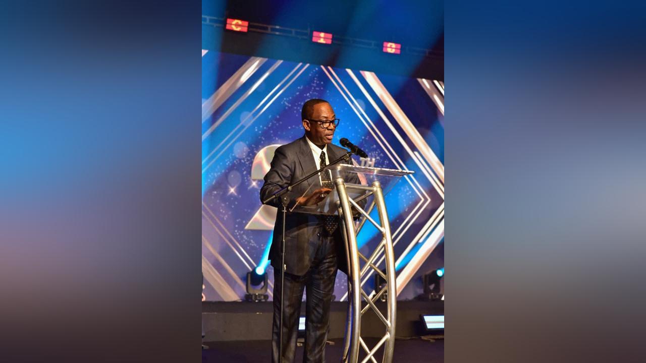 KGL TECHNOLOGY RECOGNISED AS THE LEADING ICT COMPANY AT THE 20TH GHANA CLUB 100 AWARDS KGL TECHNOLOGY RECOGNISED AS THE LEADING ICT COMPANY AT THE 20TH GHANA CLUB 100 AWARDS