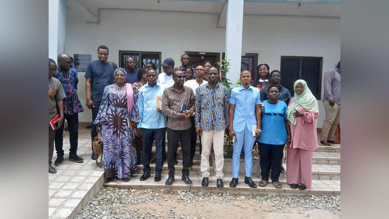 Armed Scavengers Overrun Illegal Dumpsite in Gbebu Glife Gbegbeyise, Assembly Pleads for Help Armed Scavengers Overrun Illegal Dumpsite in Gbebu Glife Gbegbeyise, Assembly Pleads for Help