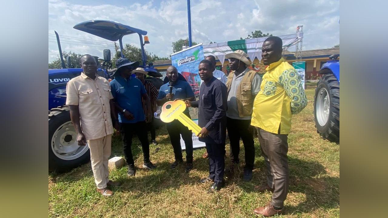 Ketu North MCE Praises Farmers for Local Rice Efforts Ketu North MCE Praises Farmers for Local Rice Efforts