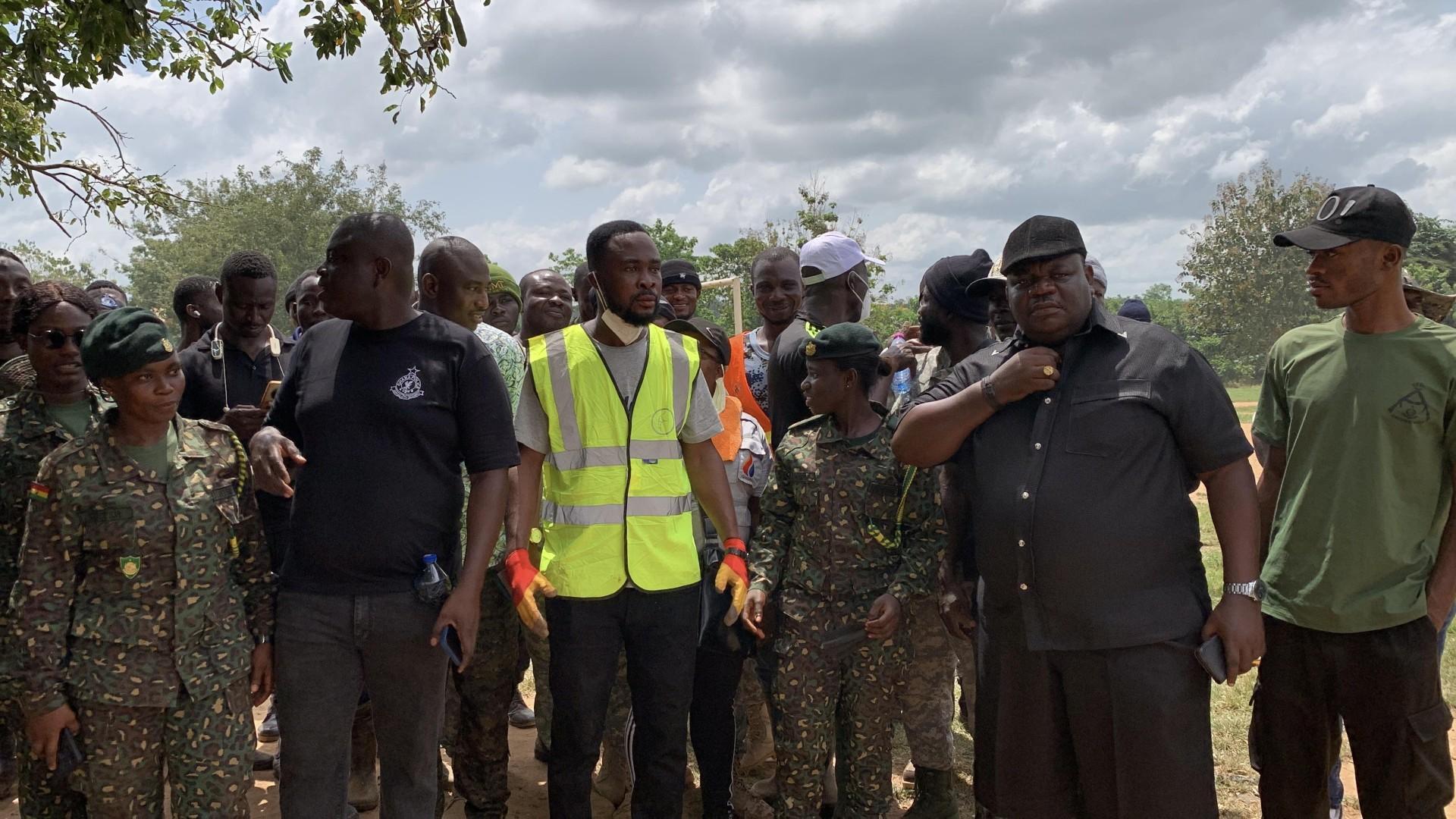 Amansie West Residents Commended for Clean-Up Efforts Amansie West Residents Commended for Clean-Up Efforts