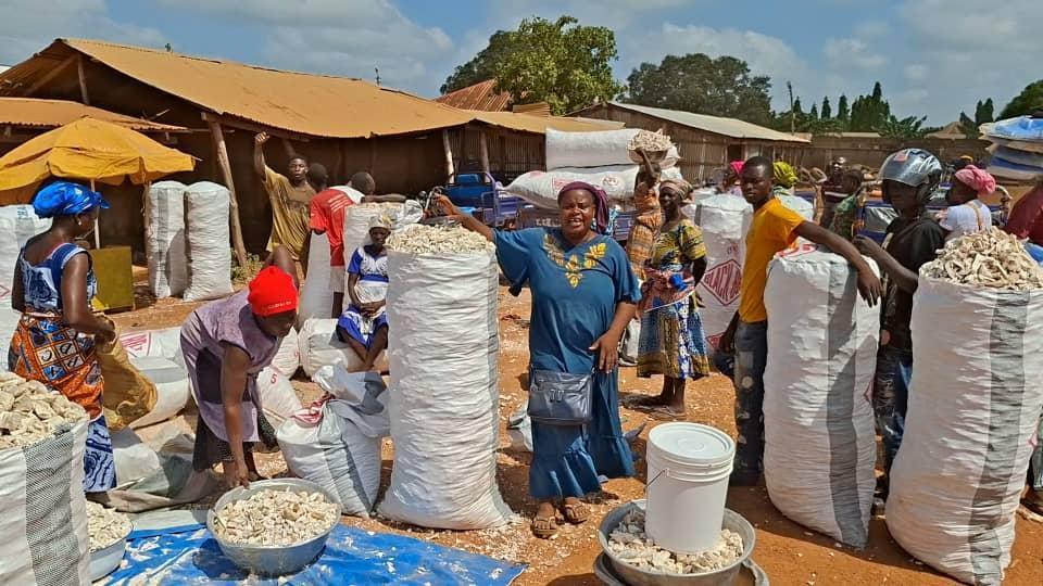 Farmers at Kpassa Market Face Low Prices and Buyer Shortage Farmers at Kpassa Market Face Low Prices and Buyer Shortage