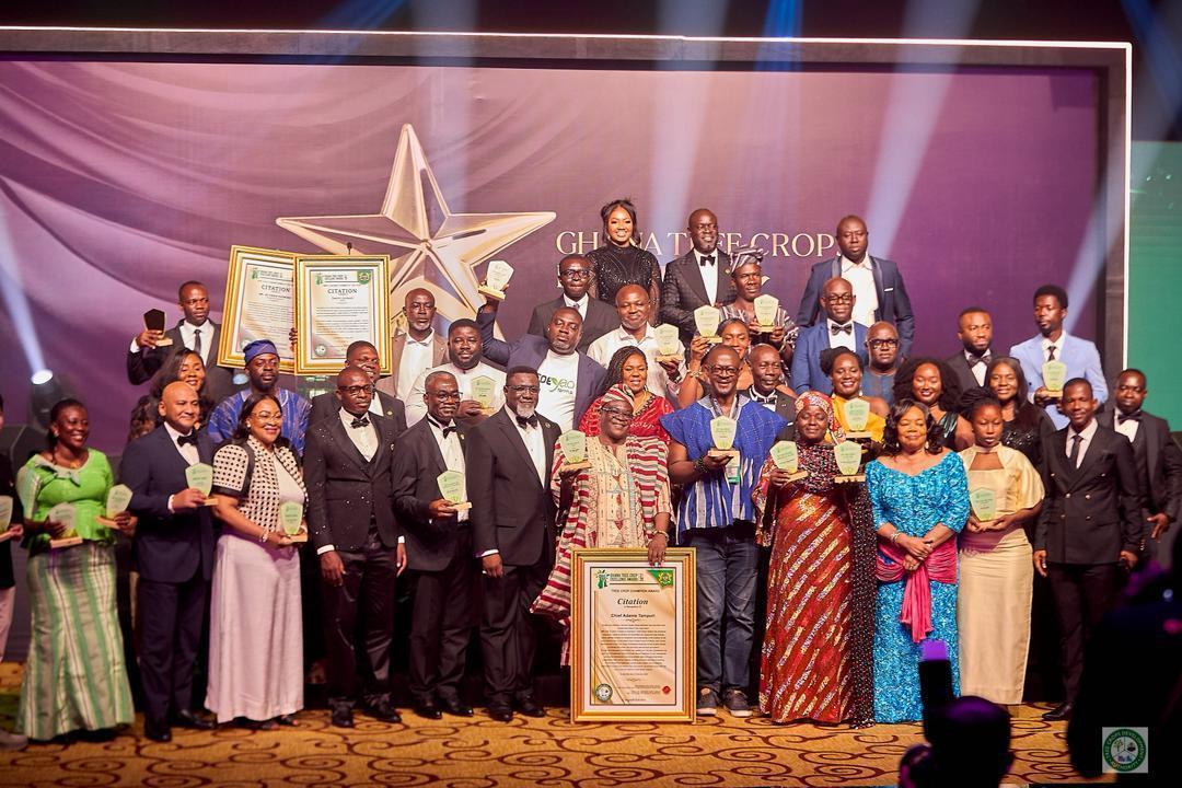 President Mahama Otumfuo Honoured at Tree Crops Awards President Mahama Otumfuo Honoured at Tree Crops Awards
