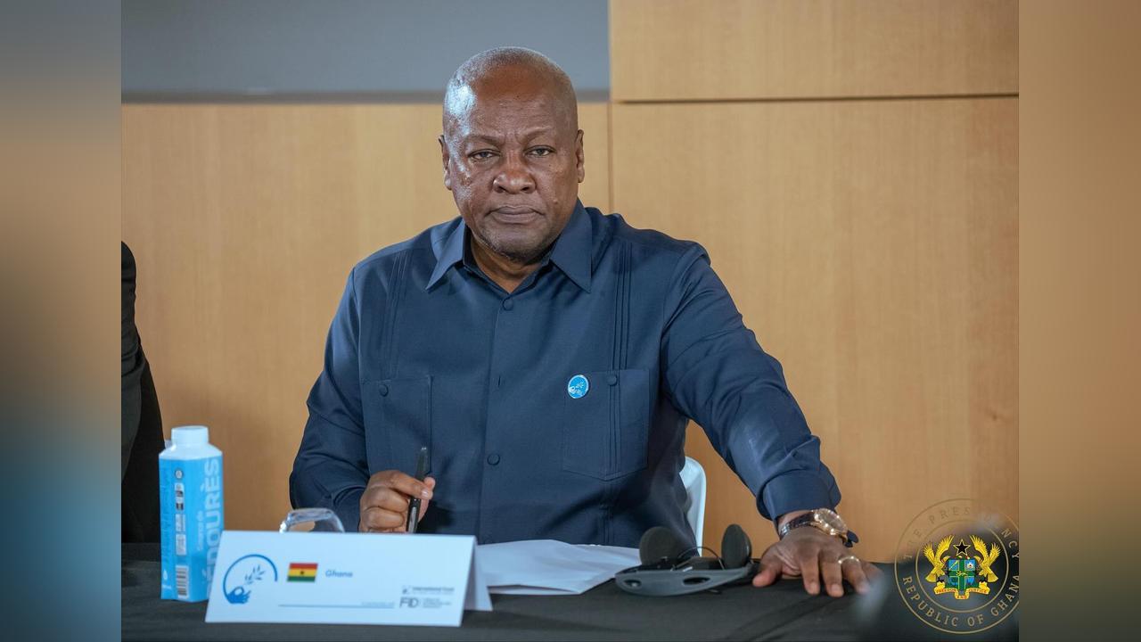 Gov'T to Establish Independent Emoluments Commission Gov'T to Establish Independent Emoluments Commission