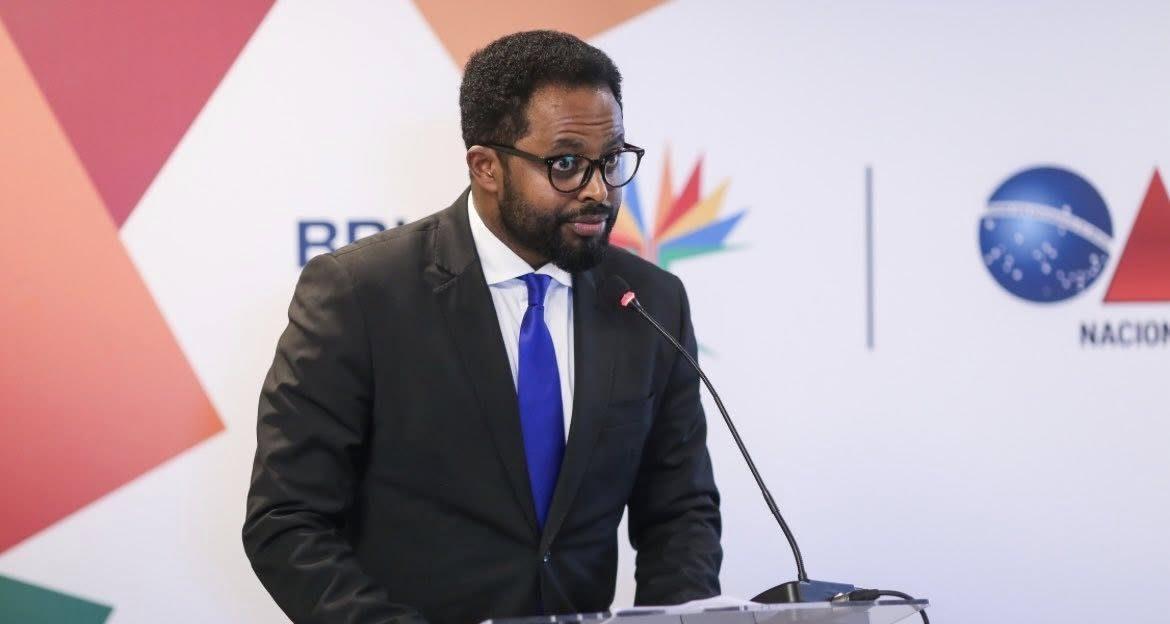 Pan-African Lawyers Support Ghana'S UN Resolution on Slavery Pan-African Lawyers Support Ghana'S UN Resolution on Slavery