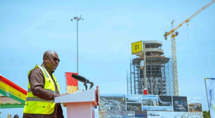 President Mahama Cuts Sod for AIA Connecting Concourse President Mahama Cuts Sod for AIA Connecting Concourse
