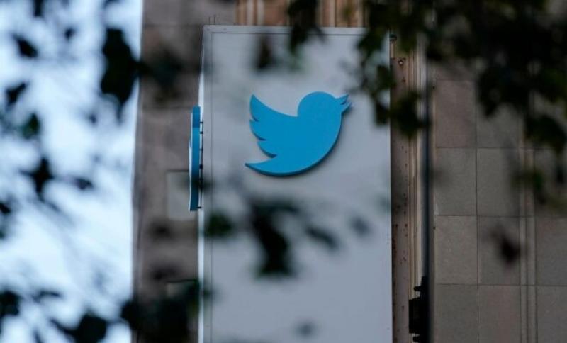 Twitter lance un abonnement mensuel à 8 dollars Twitter lance un abonnement mensuel à 8 dollars
