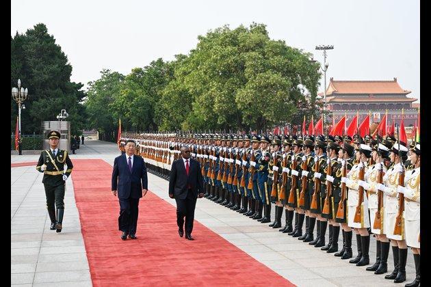 Xi Jinping Accueille Umaro Sissoco Embalo pour des Discussions Bilatérales à Pékin