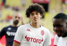 Maghnes Akliouche et Ses Chances avec L’Algérie Maghnes Akliouche et Ses Chances avec L'Algérie