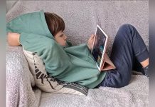 Impact des Écrans sur les Enfants de Moins de 6 Ans Impact des Écrans sur les Enfants de Moins de 6 Ans