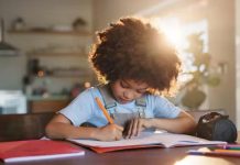 Et si Nos Croyances Pouvaient FaçOnner Notre Intelligence? Et si Nos Croyances Pouvaient FaçOnner Notre Intelligence?