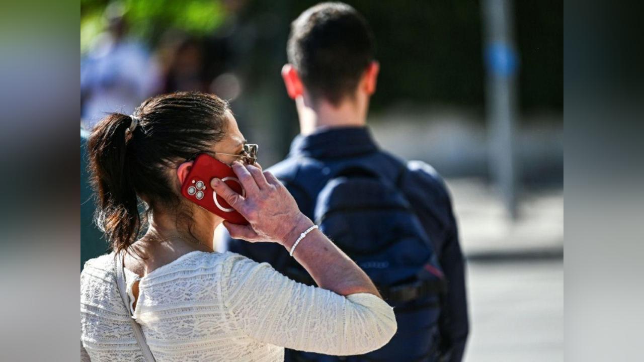 Téléphone Portable et Cancer: Prudence pour les Enfants Téléphone Portable et Cancer: Prudence pour les Enfants