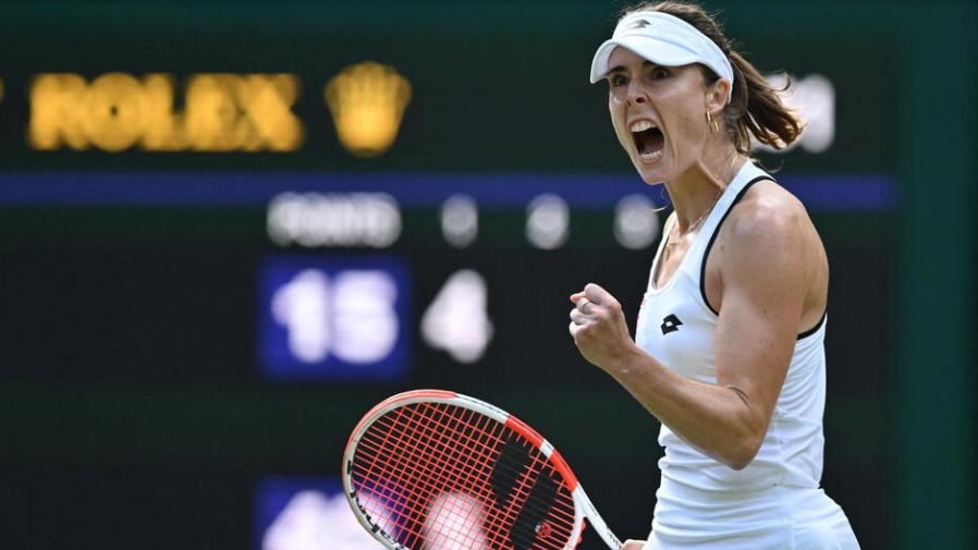 Wimbledon : Alizé Cornet renverse la numéro 1 mondiale Iga Swiatek, trois Françaises en 8e de finale