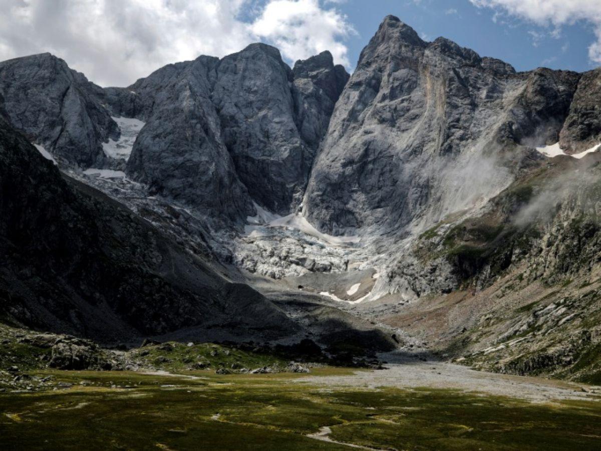 Dans les Pyrénées, les glaciers déposent le bilan Dans les Pyrénées, les glaciers déposent le bilan