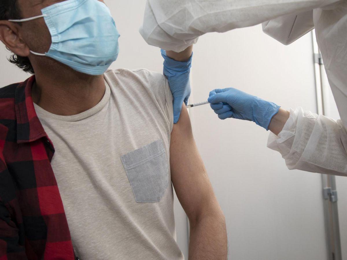 Covid-19 : un nouveau vaccin à ARN qui se multiplie une fois injecté Covid-19 : un nouveau vaccin à ARN qui se multiplie une fois injecté