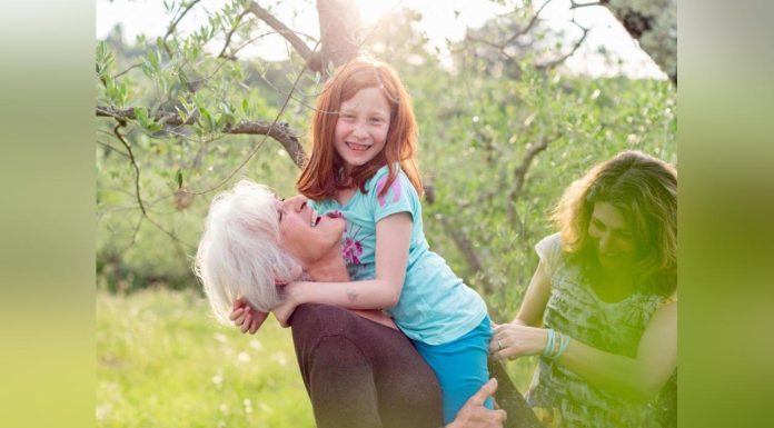 Garder Ses Petits-Enfants, C’Est Bon pour le Cerveau ! Garder Ses Petits-Enfants, C’Est Bon pour le Cerveau !