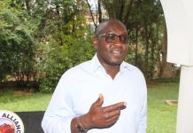 Ekuru Aukot deserted me and our baby, woman tells city court