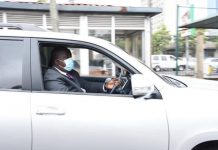 Interior CS Matiang’i drives himself to Parliament