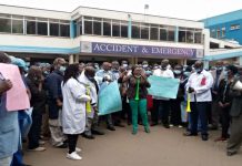 KNH workers suspend strike