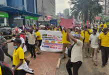 Tuskys employees protest over salary delays