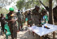 Gen Kibochi visits KDF troops in Somalia