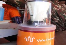 Fishermen adopt the use of solar lamps on lake to boost catch