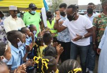 Joho seeks Raila support for top seat