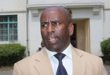 Town deserted as rival groups clash