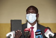 Eliud Kipchoge warms up for Olympics in Netherlands