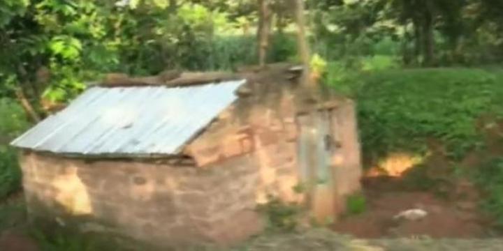 Man Single-handedly Builds 20-Room Underground House Man Single-handedly Builds 20-Room Underground House