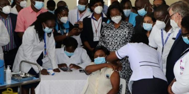 Get Vaccinated or Face Disciplinary Action - Govt to Civil Servants Get Vaccinated or Face Disciplinary Action - Govt to Civil Servants