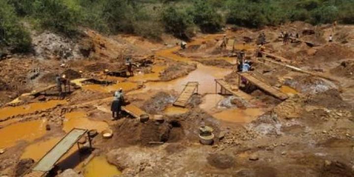 Gold Diggers Buried Alive as Nyanza Mine Collapses Gold Diggers Buried Alive as Nyanza Mine Collapses