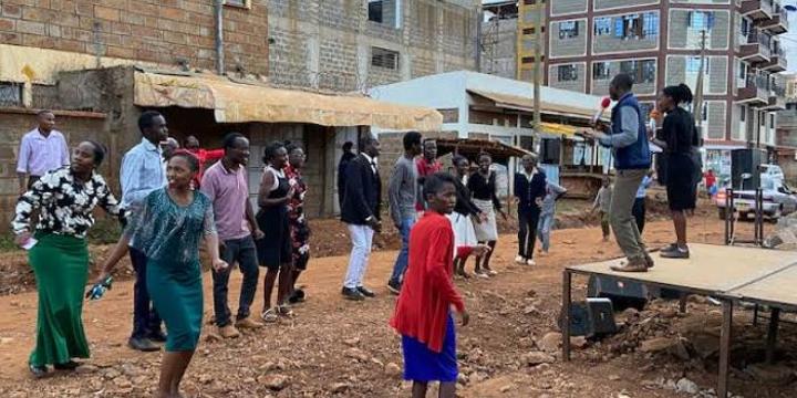 Drama as Pastor Loses Temper, Attacks Congregation With Fists Drama as Pastor Loses Temper, Attacks Congregation With Fists