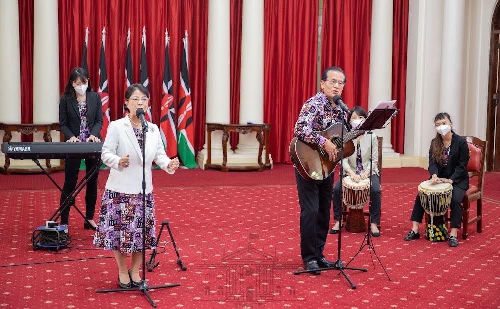 Japan's 'Singing Ambassador' takes final bow Japan's 'Singing Ambassador' takes final bow